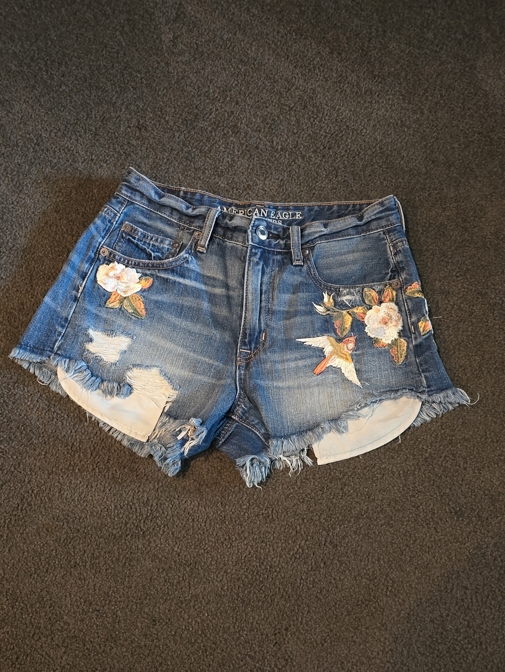 American Eagle Women's Blue Denim Floral Embroidered Distressed Shorts